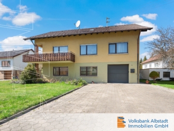 Zweifamilienhaus mit großem Grundstück, 72419 Neufra, Zweifamilienhaus