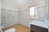 Badezimmer (UG)
