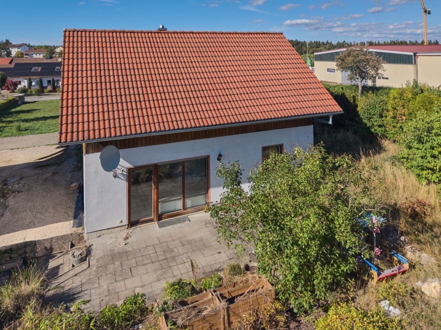 Ansicht mit Terrasse