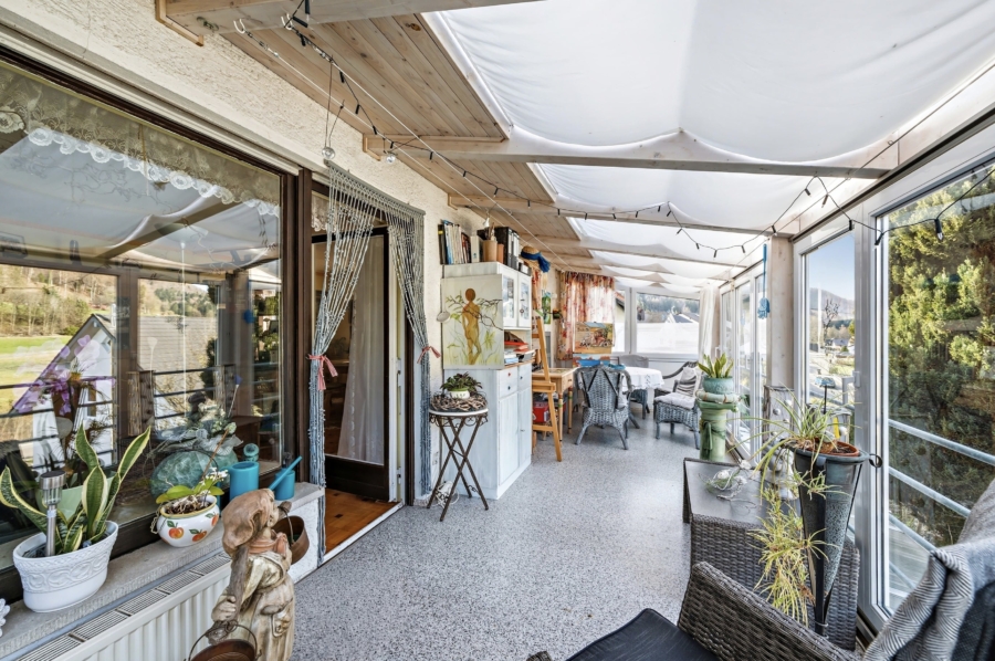 Wintergarten EG (ehem. Balkon)