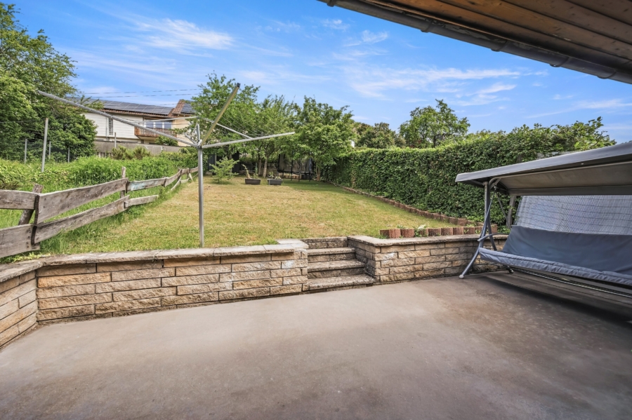 Terrasse mit Anschluss zum Garten