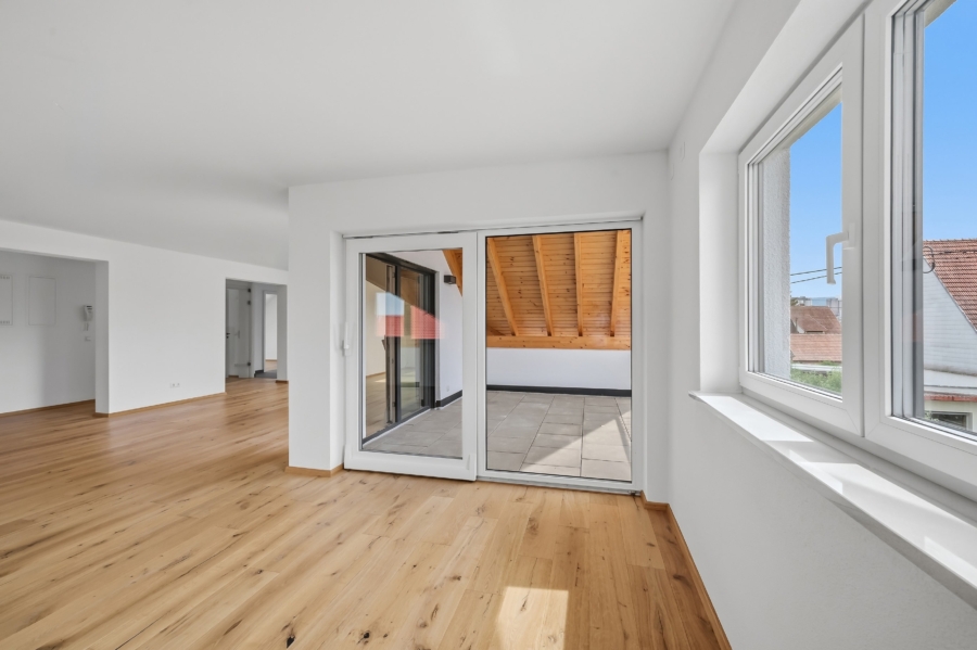 Wohnen mit Blick auf den Balkon/Loggia DG W2.3