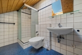 Badezimmer mit sep. Zugang aus dem 2. Schlafzimmer