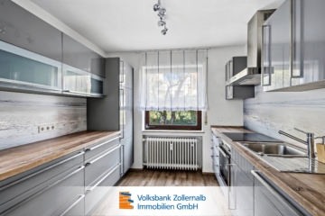 Schöne 3,5-Zimmer-Wohnung mit Balkon, Garten und Garage, 72458 Albstadt, Erdgeschosswohnung