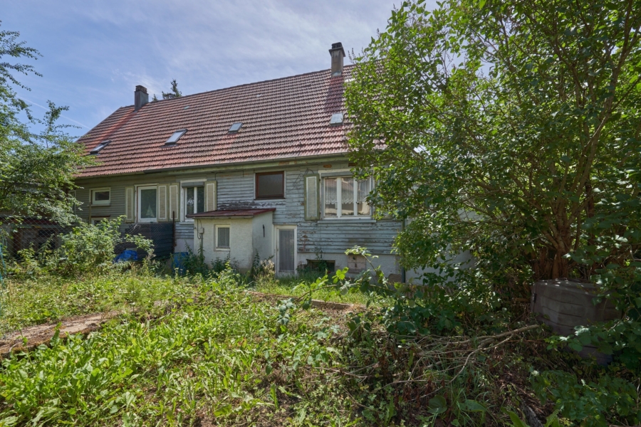Ansicht mit Garten